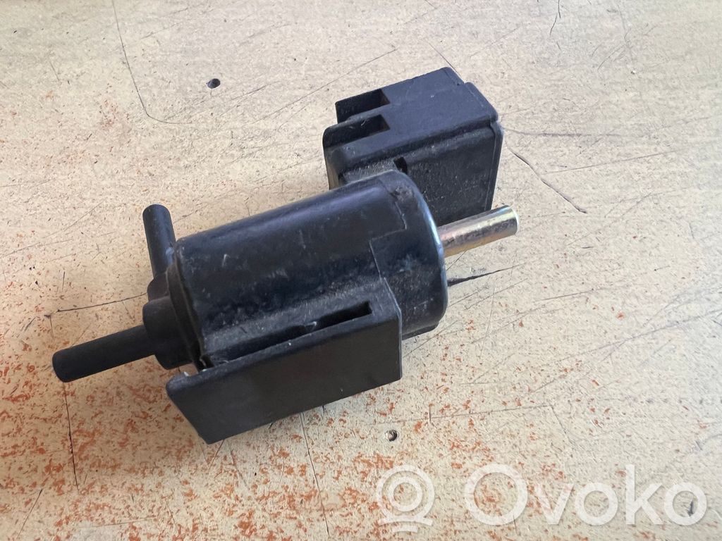 Mazda Xedos 6 Válvula de vacío 