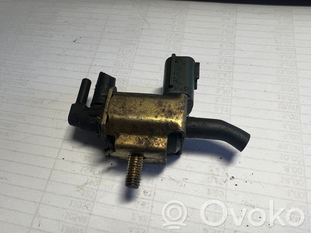 Nissan Almera Tino Válvula de vacío 