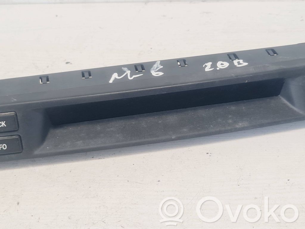 Mazda 6 Screen/display/small screen 