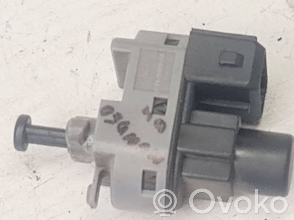 Ford Mondeo Mk III Capteur pédale d'embrayage 