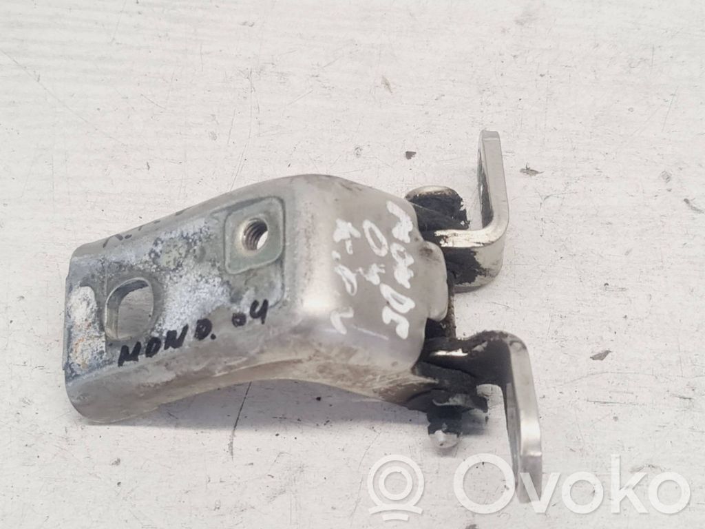 Ford Mondeo Mk III Front door upper hinge 