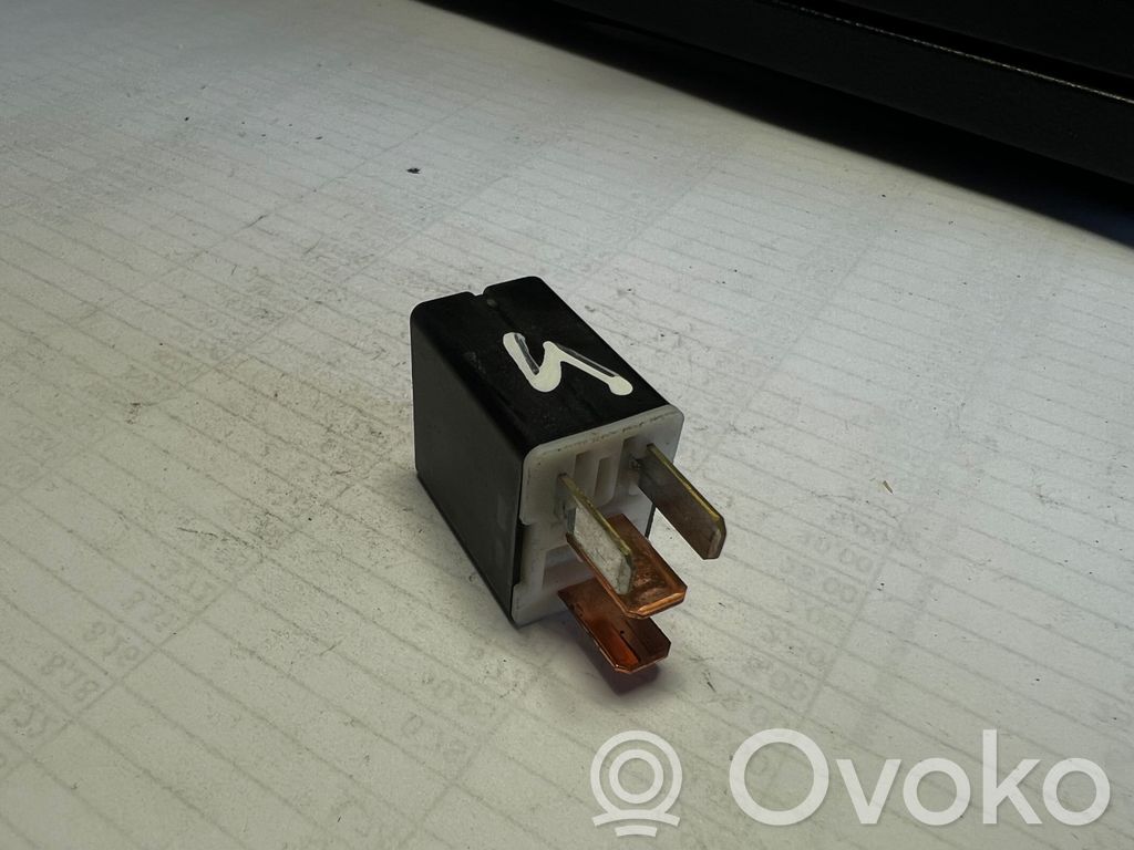 Mazda 3 I Other relay 