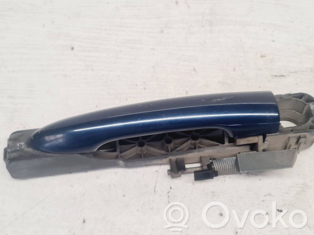 Nissan Primera Manecilla externa puerta delantera 