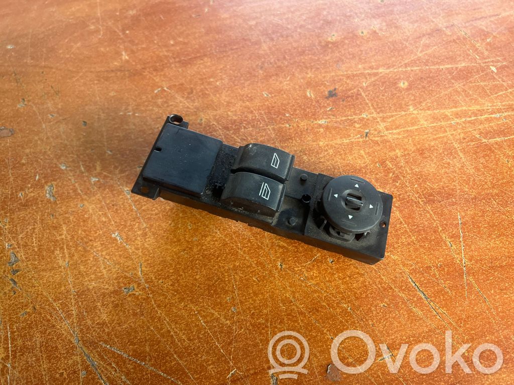 Ford Focus C-MAX Electric window control switch 