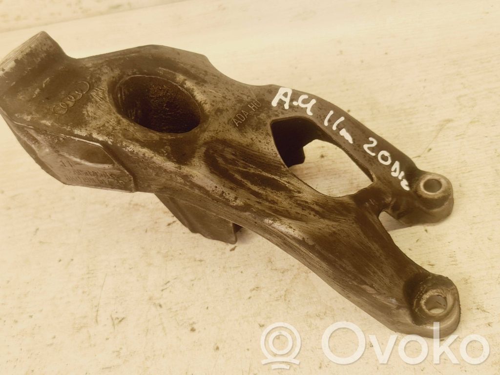 Audi A4 S4 B8 8K Engine mounting bracket 