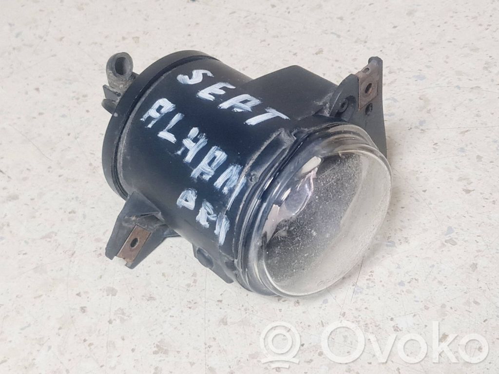 Front fog light   YM2115201AC,89201175