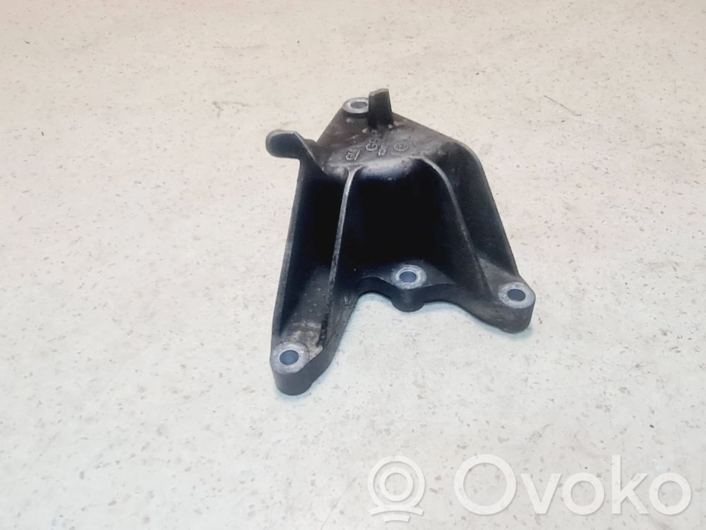 Engine mounting bracket   13248664