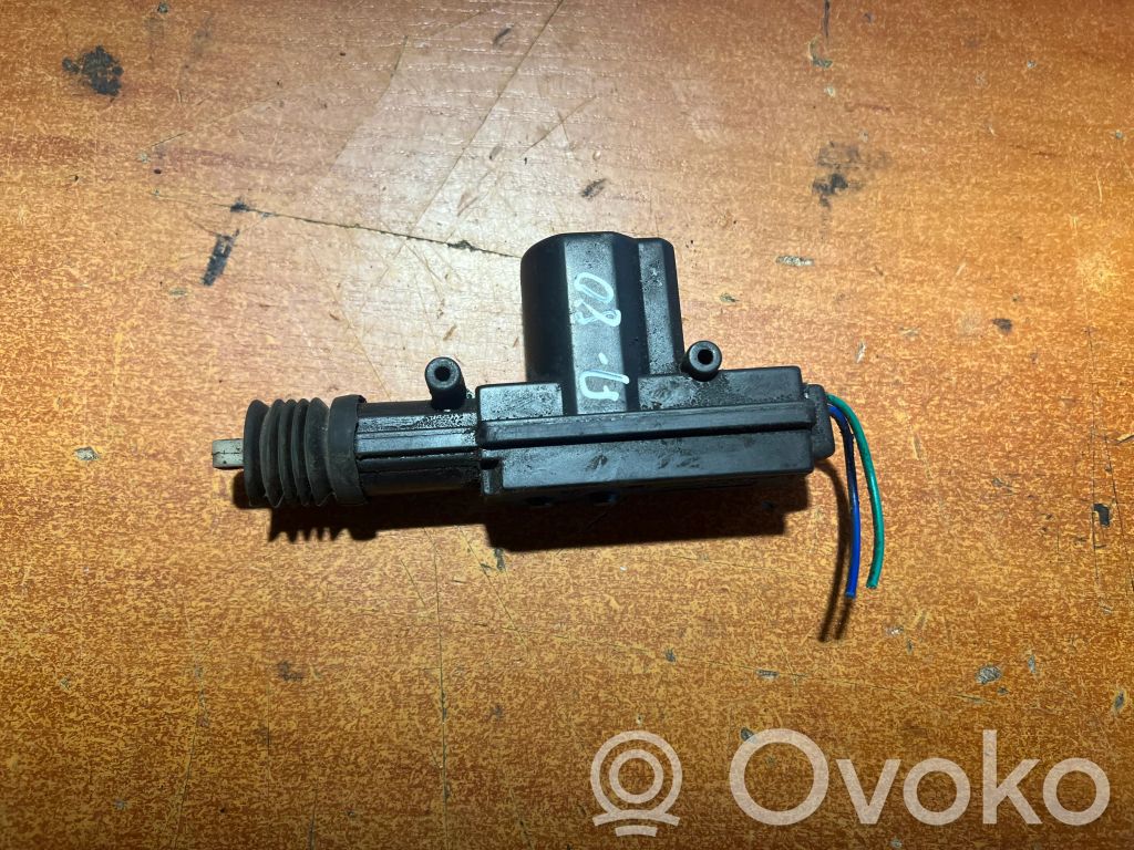 Audi 80 90 S2 B4 Central locking motor 