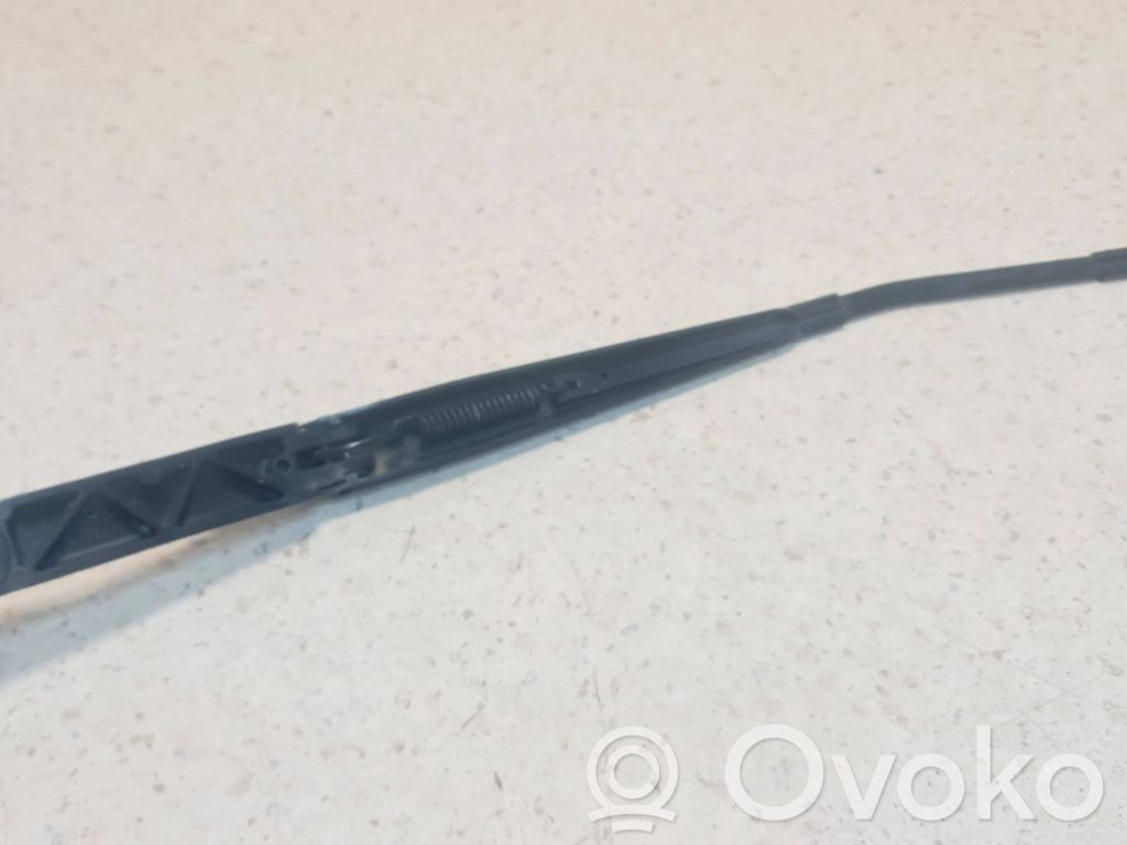 Opel Astra J Ramię wycieraczki szyby przedniej / czołowej 