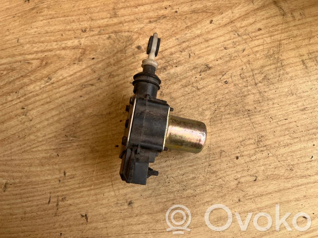 Mitsubishi Space Wagon Central locking motor 