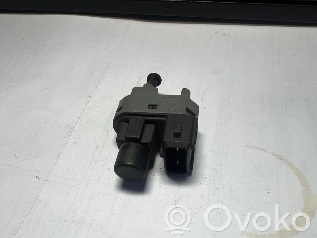 Ford Mondeo Mk III Brake pedal sensor switch 