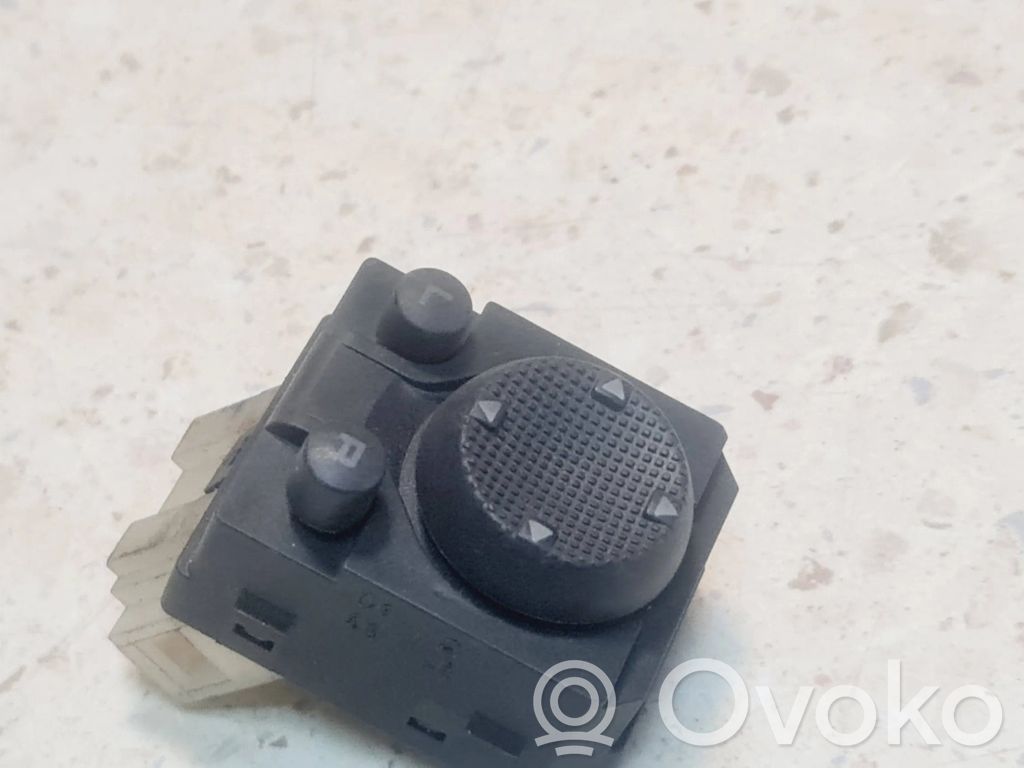 Ford Galaxy Wing mirror switch 