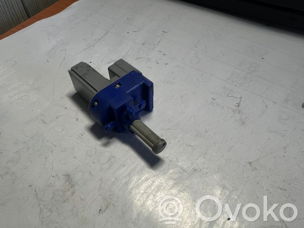 Mazda 6 Clutch pedal sensor 