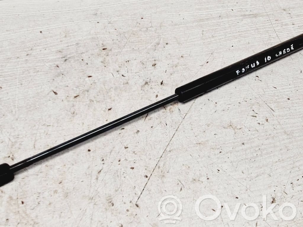 Ford Focus Tailgate/trunk strut/damper 