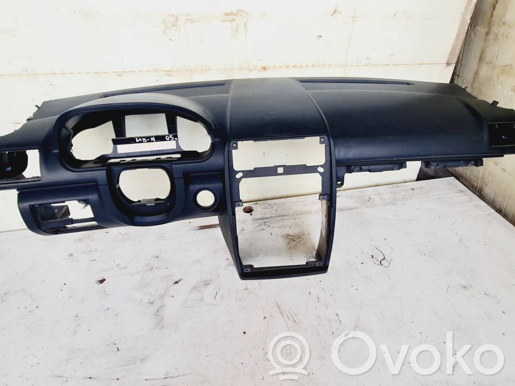 Mercedes-Benz A W169 Deska rozdzielcza 