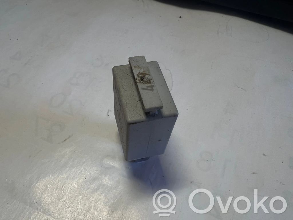 Volkswagen Touran I Muu rele 