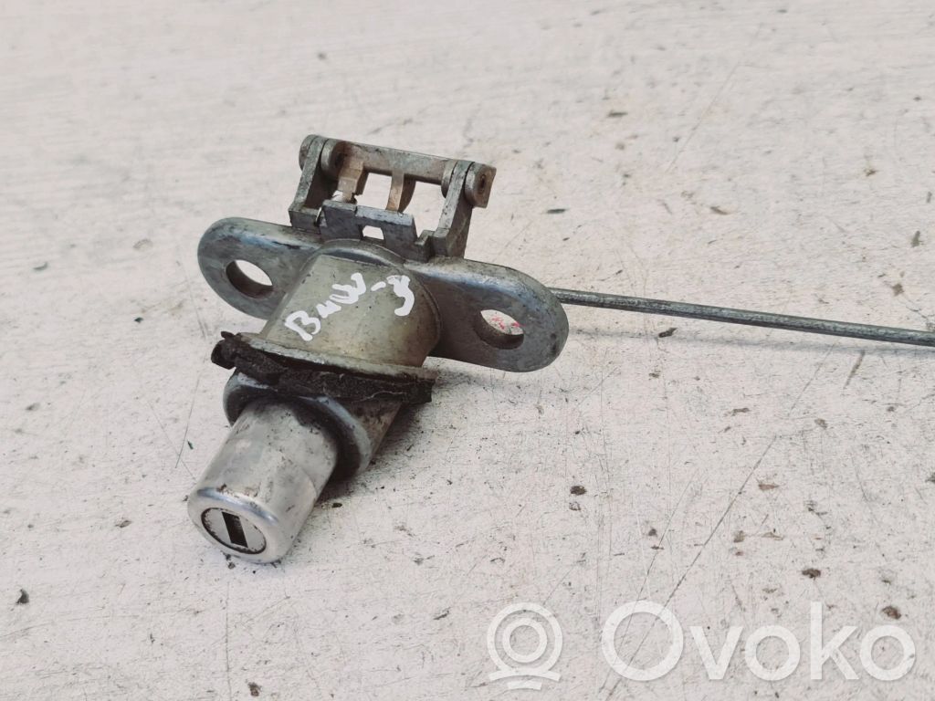 BMW 3 E36 Spynelė galinio dangčio (išorėje) 