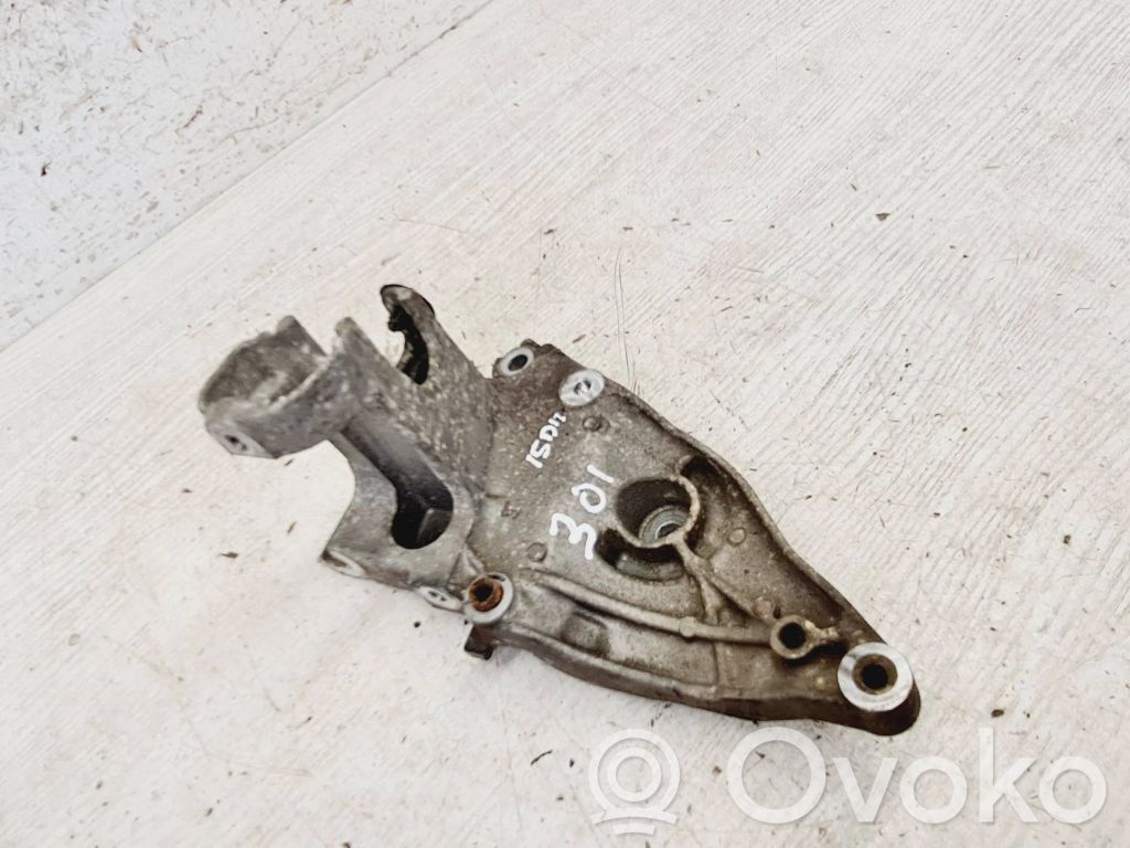 Peugeot 301 A/C compressor mount bracket 