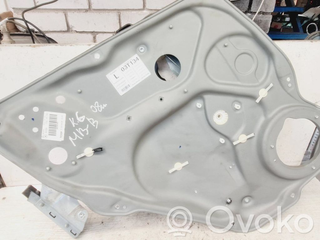 Mercedes-Benz B W245 Mechanizm podnoszenia szyby tylnej bez silnika 
