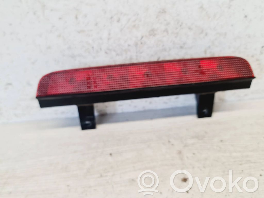 Opel Agila A Third/center stoplight 