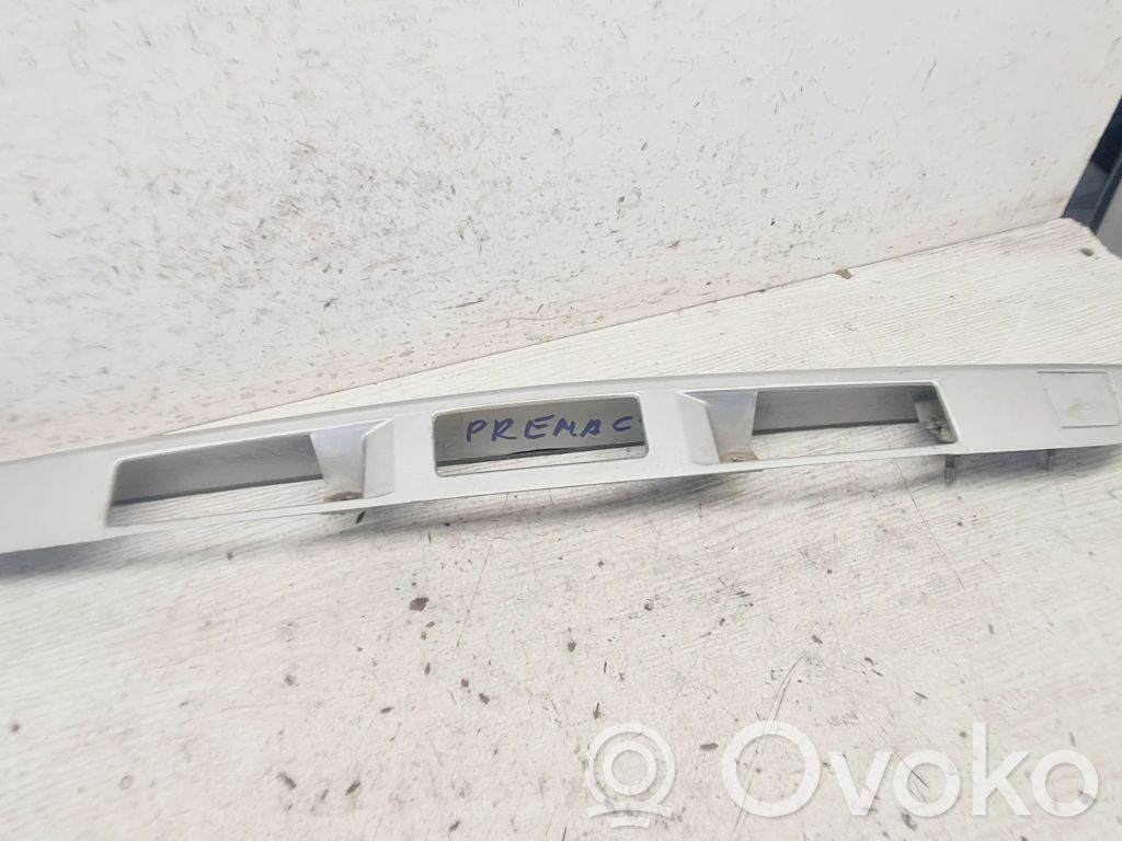 Mazda Premacy Trunk door license plate light bar 