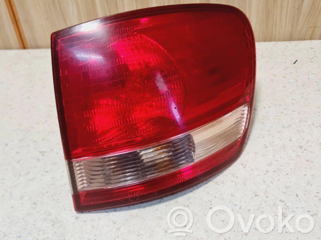 Toyota Avensis Verso Rear/tail lights 