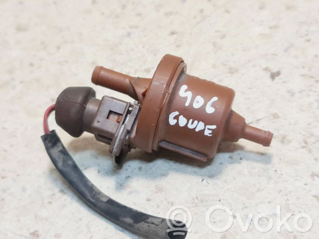 Peugeot 406 Valve vacuum 