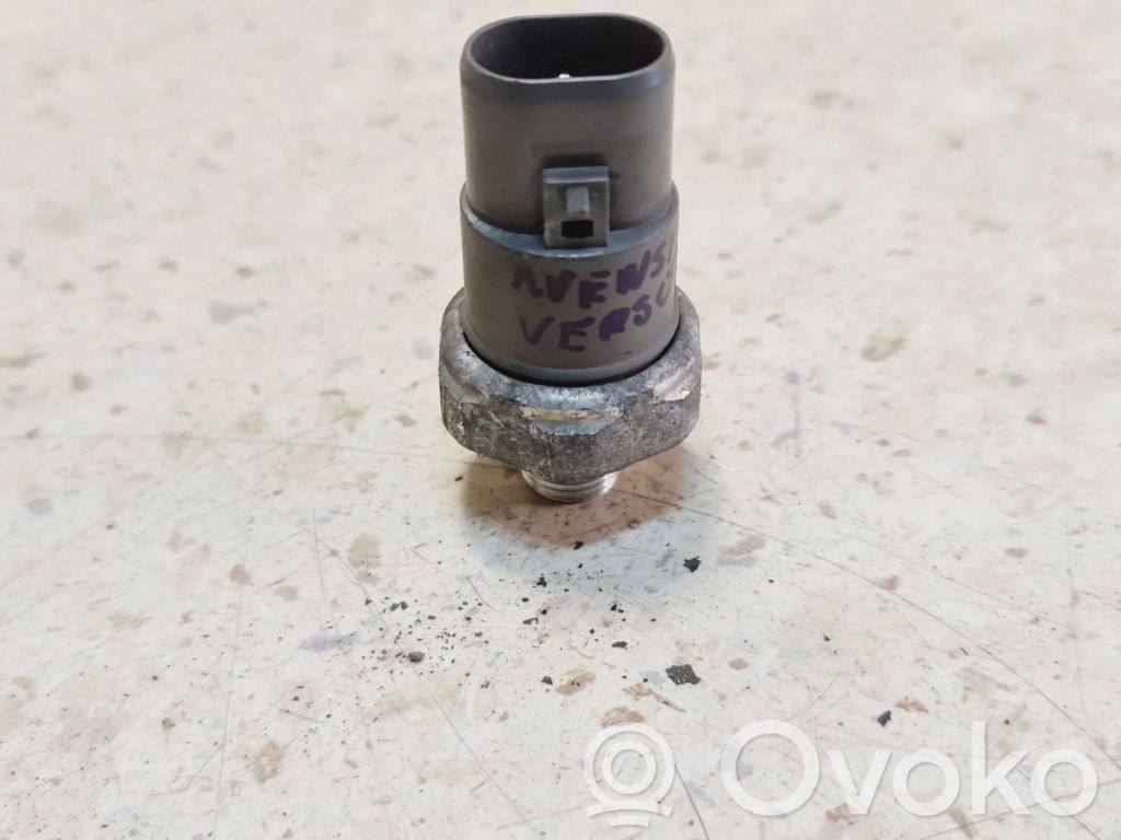Toyota Avensis Verso Air conditioning (A/C) pressure sensor 