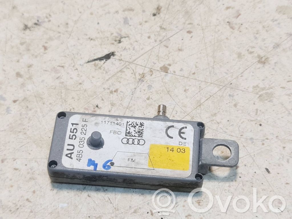 Audi A6 S6 C5 4B Antenos stiprintuvas 