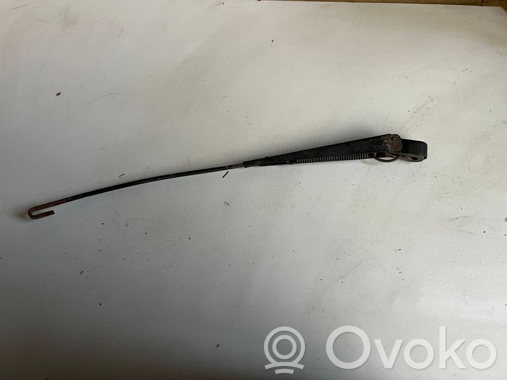 Mercedes-Benz W123 Ramię wycieraczki szyby przedniej / czołowej 