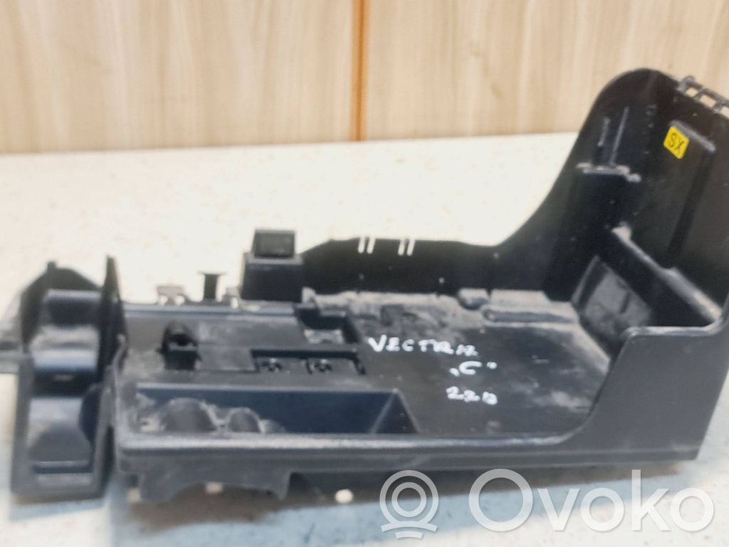 Opel Vectra C Akumuliatoriaus dėžė 