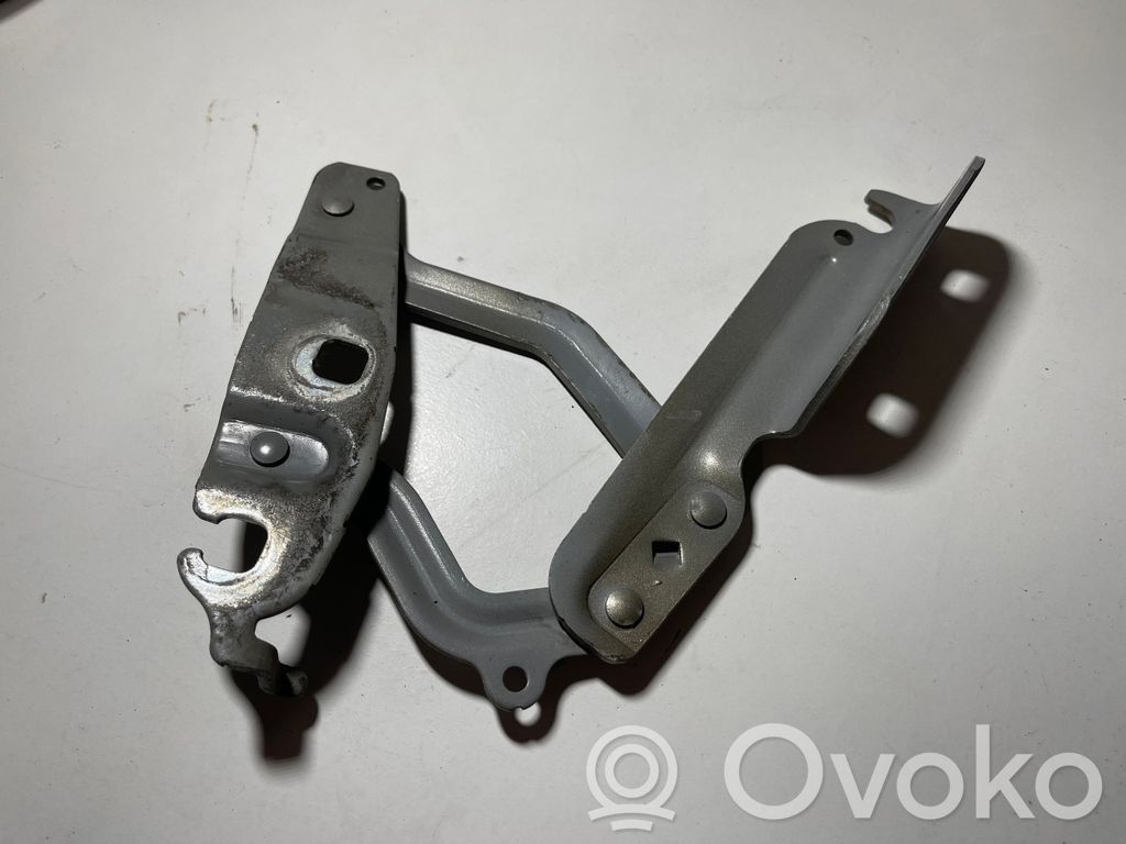 Ford Fiesta Zawiasy pokrywy / maski silnika 
