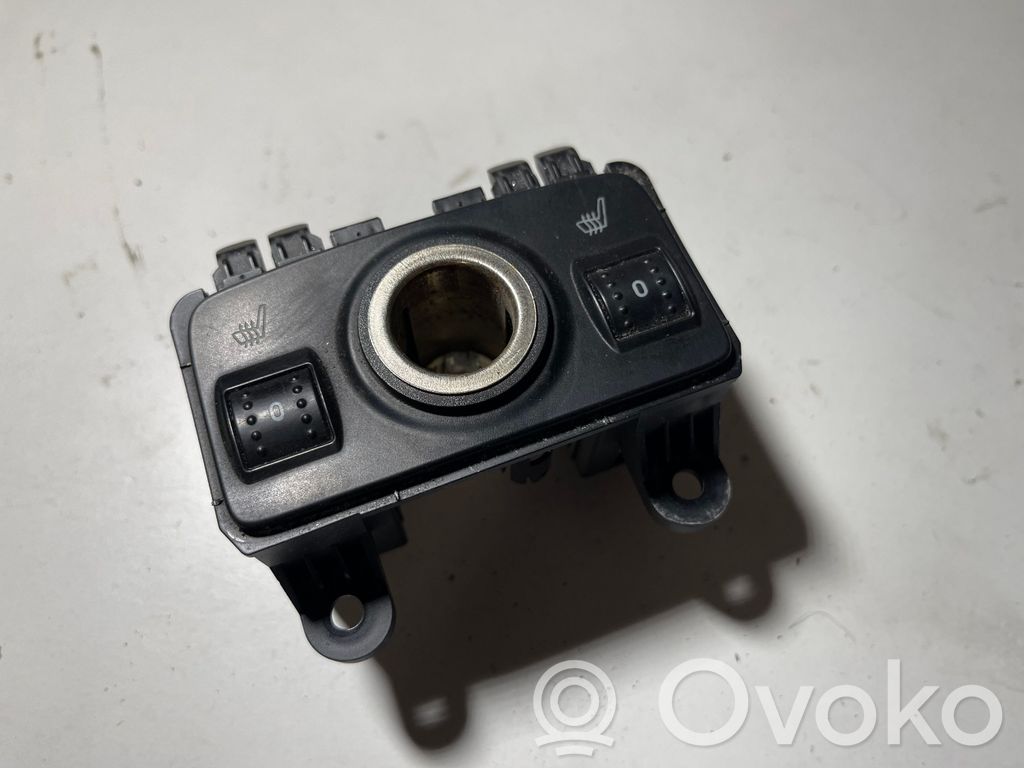 Ford Grand C-MAX Seat heating switch 