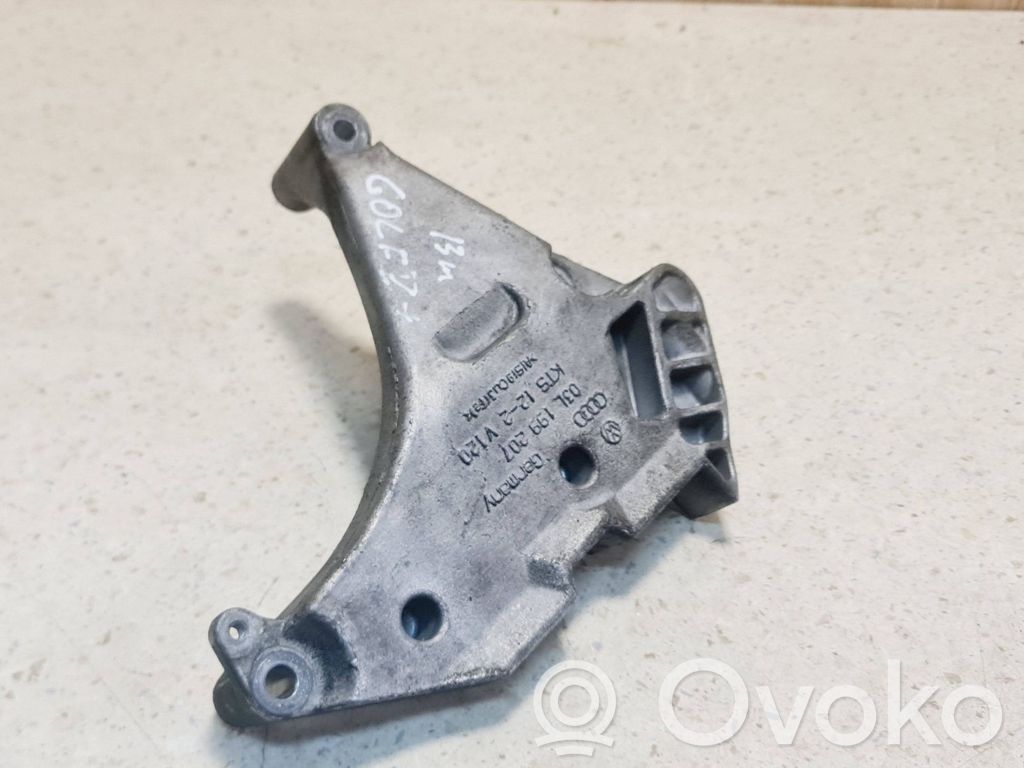 Volkswagen Golf Plus Engine mounting bracket 