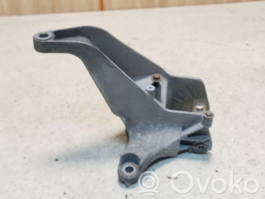 Mini One - Cooper R50 - 53 Gearbox mounting bracket 