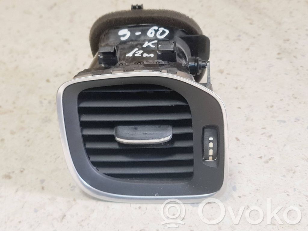 Volvo S60 Boczna kratka nawiewu deski rozdzielczej 