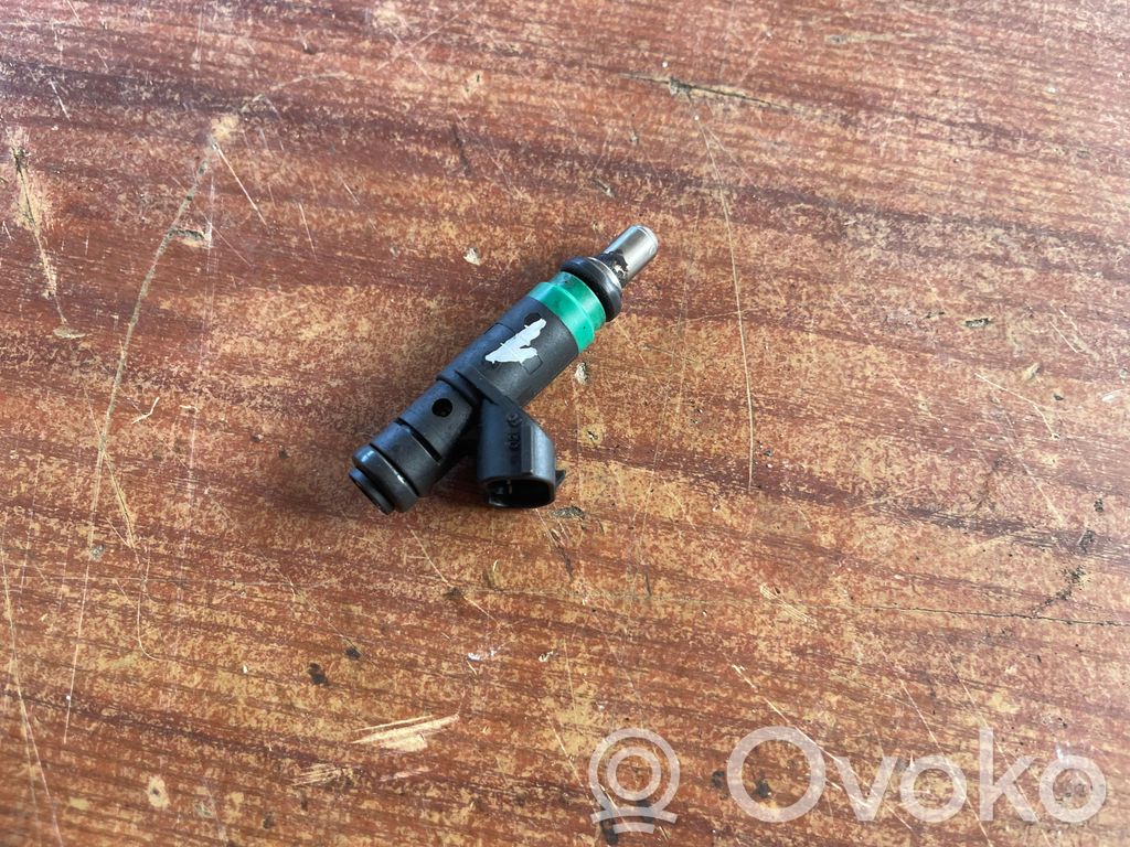 Audi A6 S6 C5 4B Inyector de combustible 