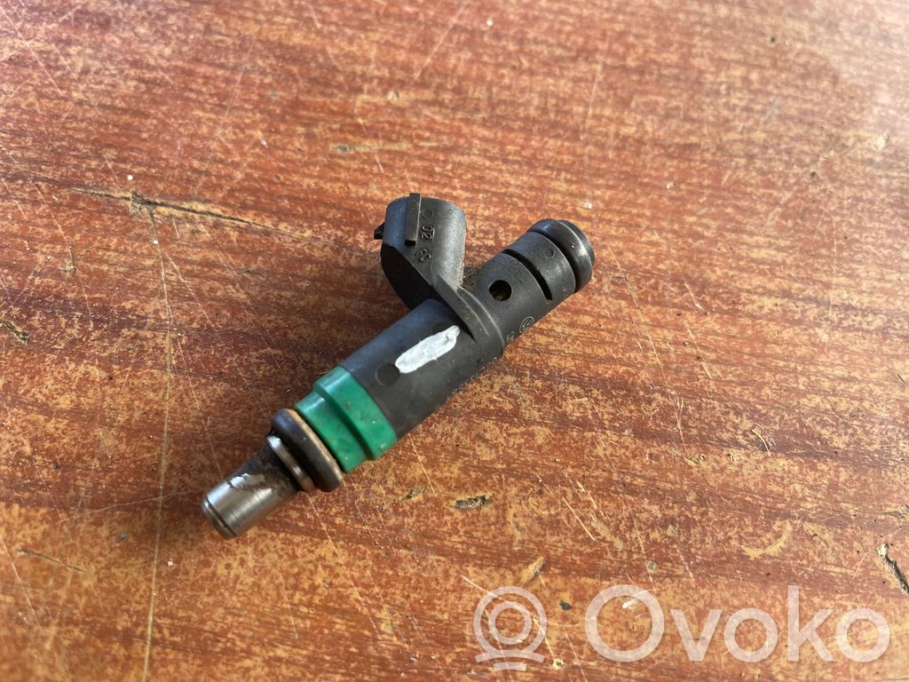 Audi A6 S6 C5 4B Inyector de combustible 