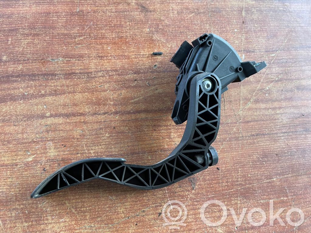 Audi A4 S4 B7 8E 8H Pedal del acelerador 