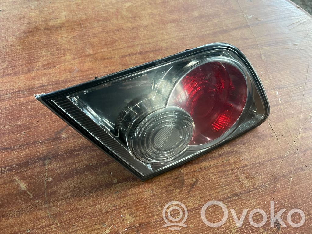 Tailgate rear/tail lights   A046745