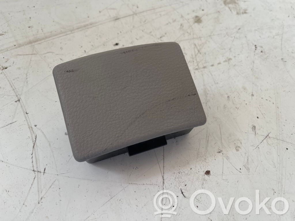 Mazda 6 Aschenbecher hinten 