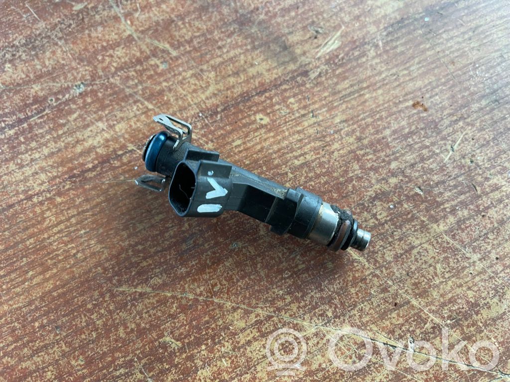 Mazda 6 Fuel injector 