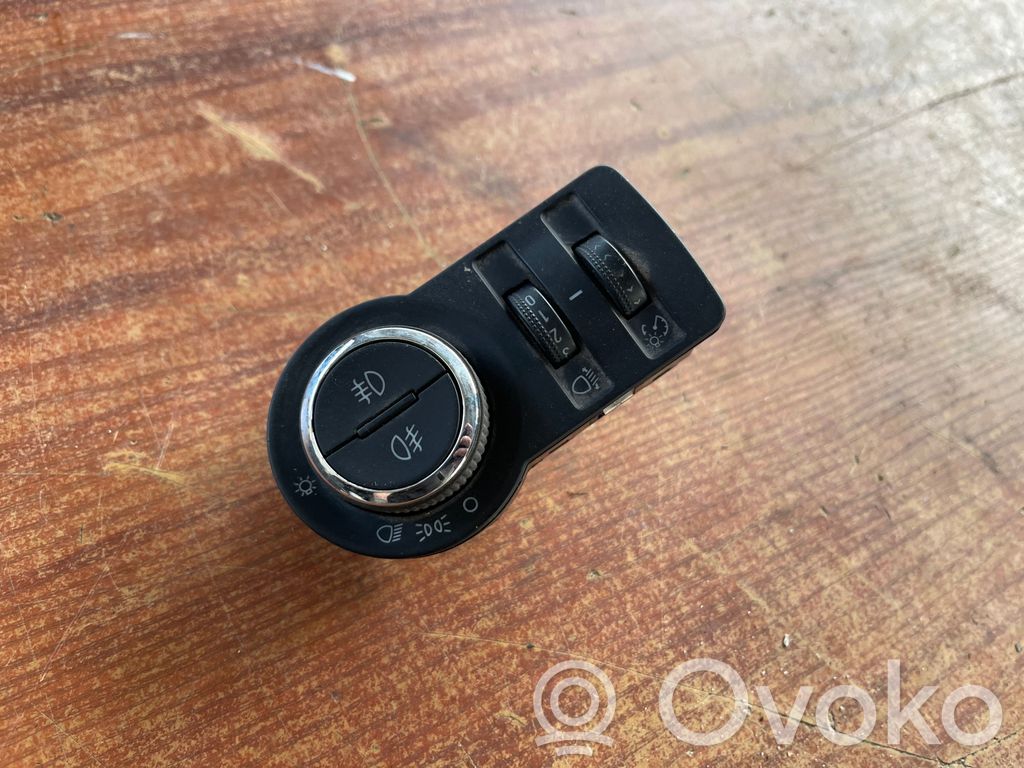 Chevrolet Orlando Interruptor de luz 
