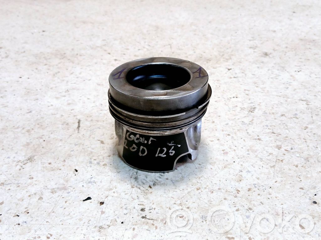 Volkswagen Golf VI Piston 