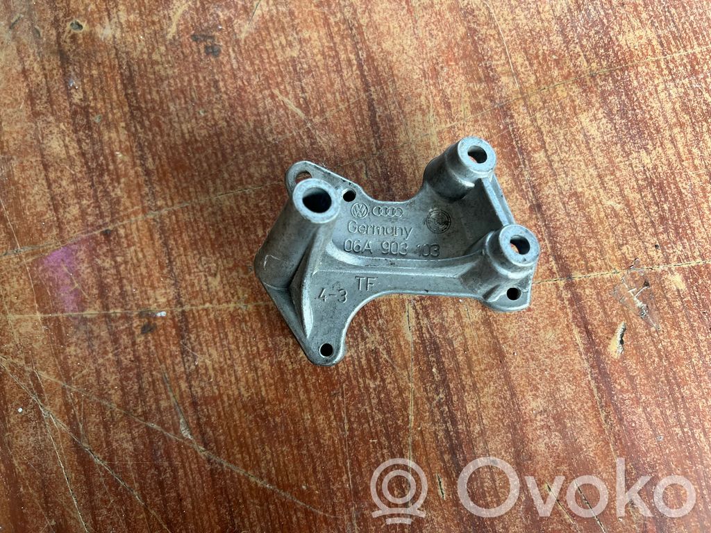Audi A3 S3 8L Engine mounting bracket 