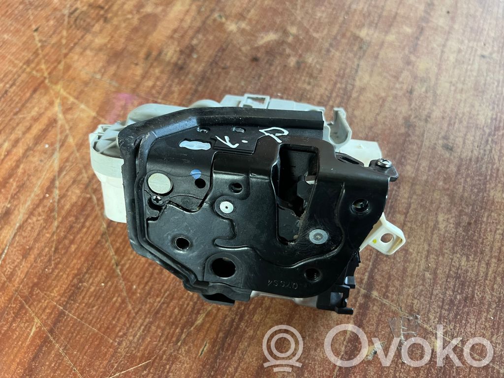 Audi A3 S3 8V Priekinė durų spyna 