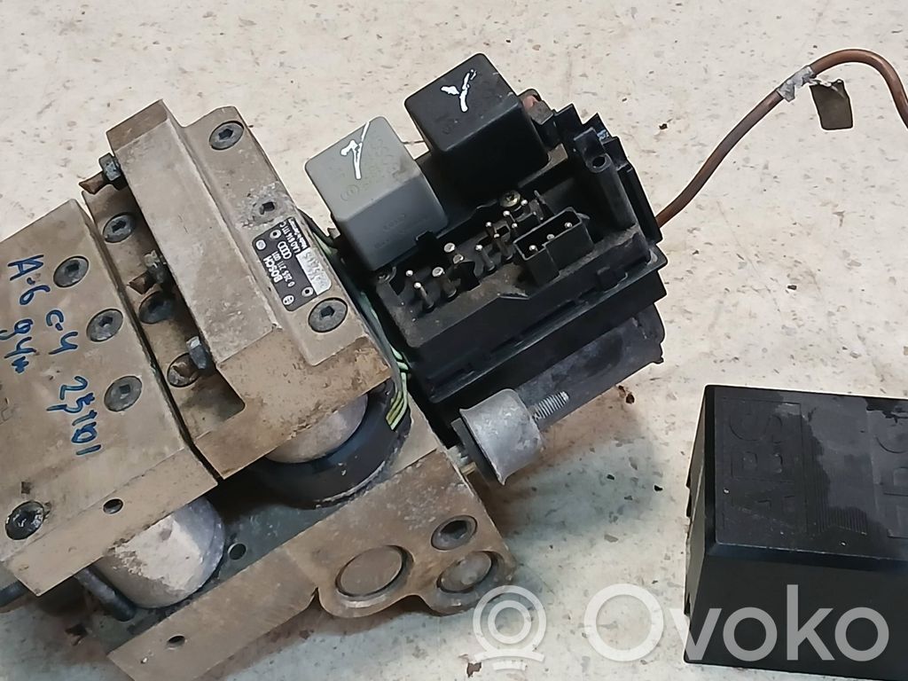 Audi 100 S4 C4 ABS-pumppu 