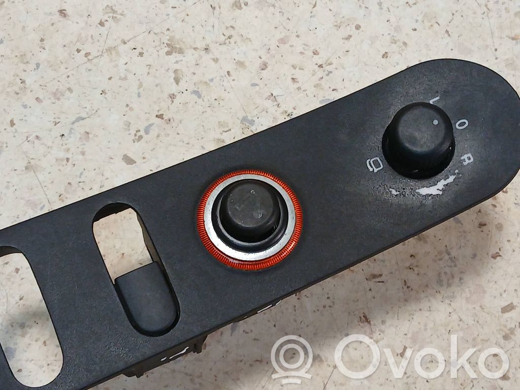 Seat Altea Wing mirror switch 
