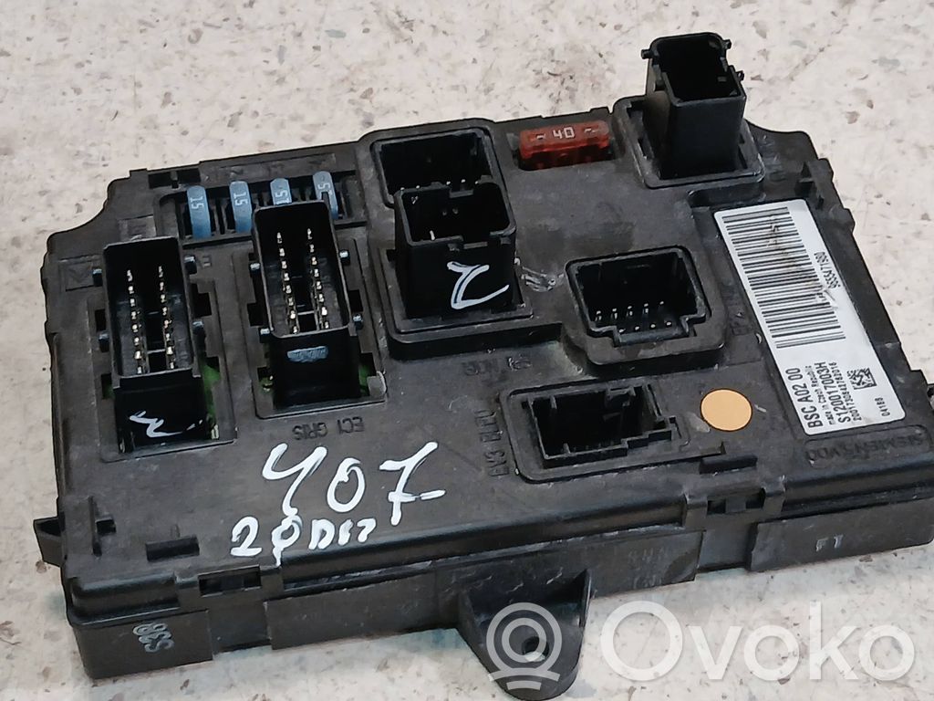 Peugeot 407 Módulo de fusible 