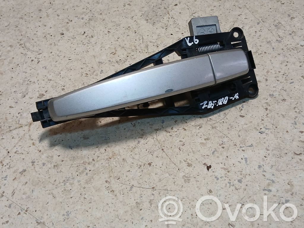 Opel Zafira B Rear door exterior handle 
